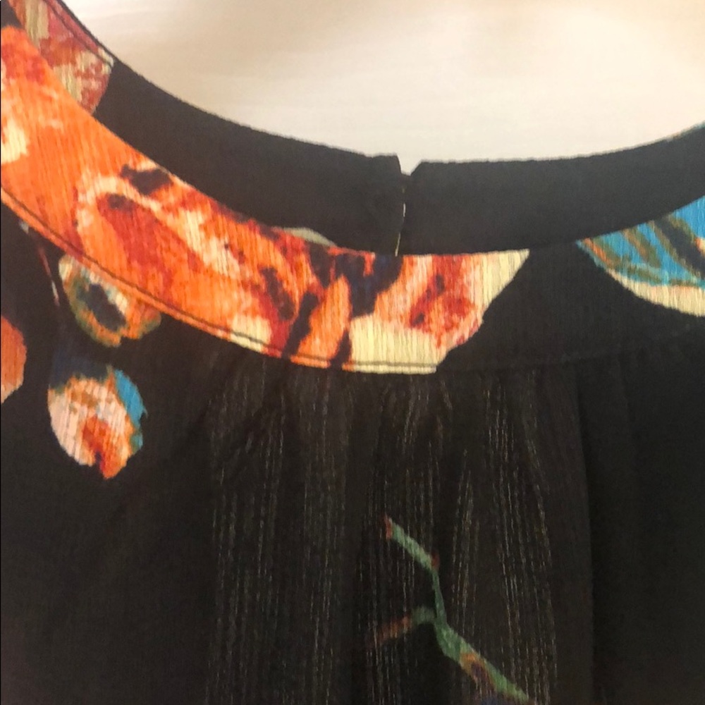 Staccato high halter neck sleeveless top. - Picture 6 of 8